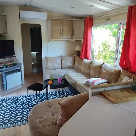 045 Mobil-home Gamme Confort A La Ferme 4 Etoiles *